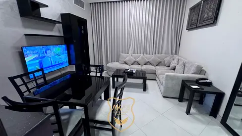 ONLY 4500 PAR MONTH INCLUDING ALL BILL GYM POOL PARKING WI-FI FREE