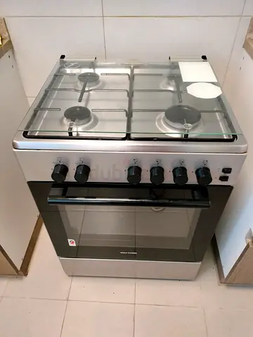 Wolf Power 60x60 Cooking Range / Oven - 4 Burner -WCR6060FS