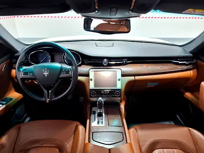 صورة مصغرة 9 لـ 2015 Maserati QUATTROPORTE