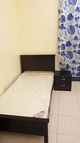 BED SPACE FOR EXECUTIVE INDIAN BACHELOR
