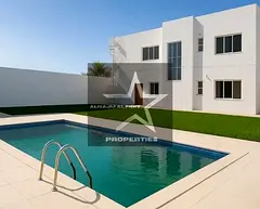 Modern beauty I Exquisite Pool and garden I Complete outside quarters I Call now to view