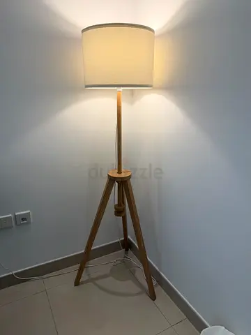 Wooden Tripod Floor Lamp with Fabric Shade - Light Oak