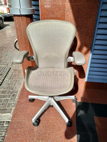 For selling Herman Miller Aeron chair.good condition only little use