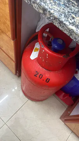 Cylinder with gas for sale