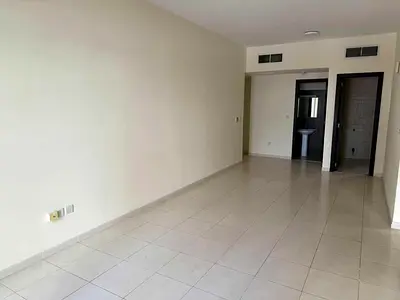2BHK WITH BALCONY//SPACIOUSE//GOOD LAYOUT
