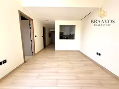 CLOSED AND FITTED KITCHEN | VACANT