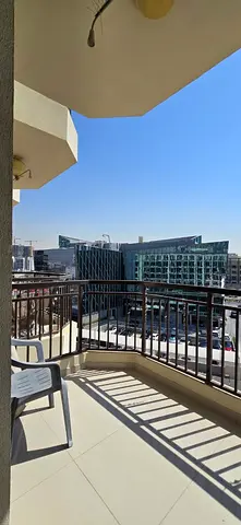 Elegant Studio with Premium Amenities || Lincoln Park