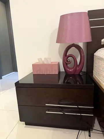 Set of 2 bedside tables with drawers