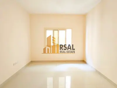 Spacious 2BHK Apartment With Balcony☆Affodable Rent☆Car Parking☆Near Park