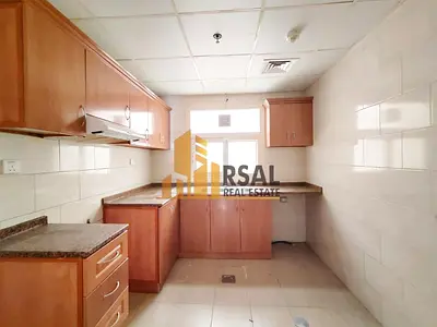 Spacious 2BHK Apartment With Balcony☆Affodable Rent☆Car Parking☆Near Park