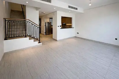 Luxury 3BR Townhouse | Vacant | Best Price