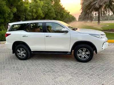 2020 Toyota FORTUNER 照片 2