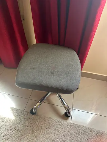 Sitting stool / Chair