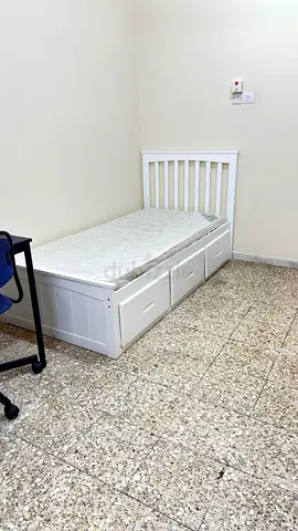 Executive Ladies bed space available near DAFZA Metro station qusais