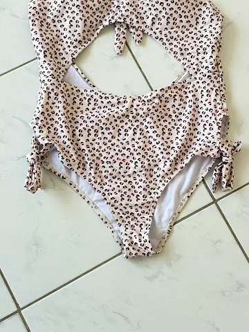 Pink Leopard-Print women 1-Piece Swimsuit (used) once