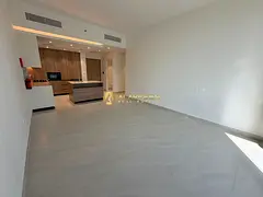 Pool View | Brand New | Fitted Kitchen