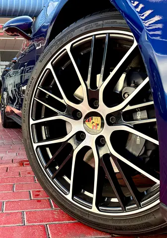 صورة مصغرة 3 لـ 2022 Porsche PANAMERA
