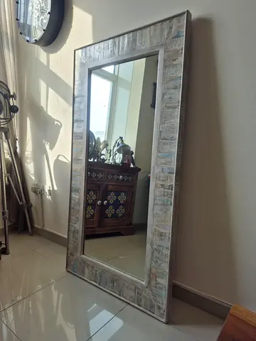 Decorative Wall Mirror with Elegant Frame