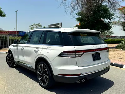 صورة 14 لـ 2023 Lincoln AVIATOR