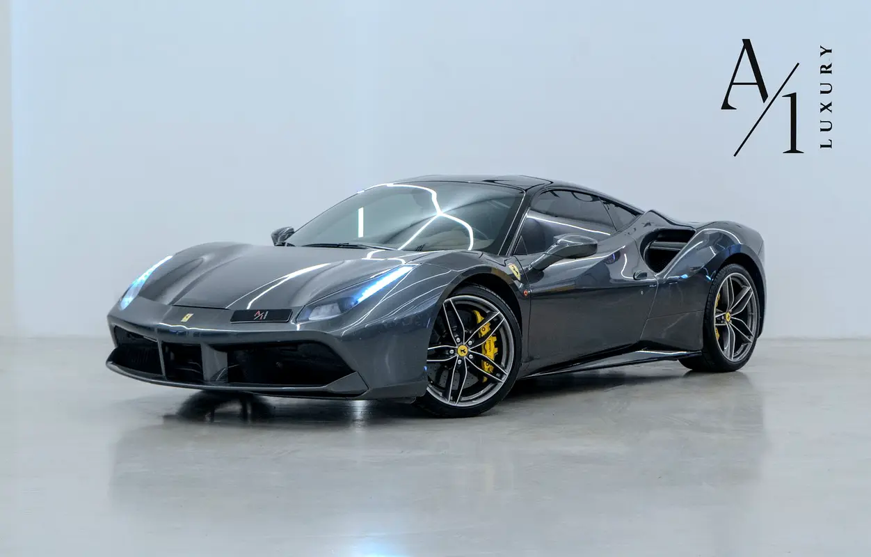 Ferrari 488 2016 — photo 1 of 11