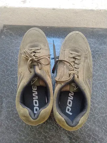 Used olive green Power brand casual sneakers, size 44