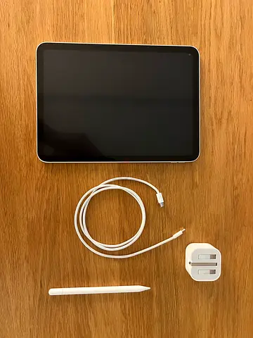10th Gen iPad with Apple Pencil for Sale