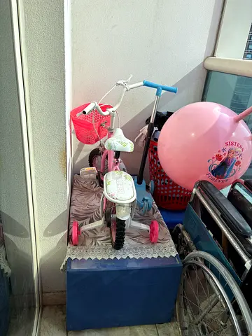 Kids Pink  White Tricycle with Basket and Training Wheels