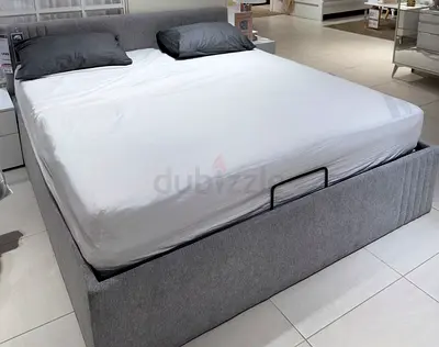 SleepMaster Golden Comfort Hydraulic Bed with Mattress