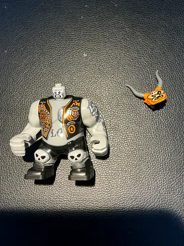 Fake ninjago minifigs pls read description