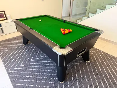 Pool table