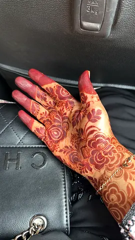 Henna services
