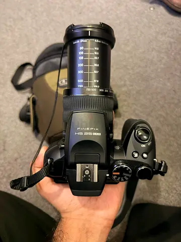 Fujifilm HS25 EXR camera