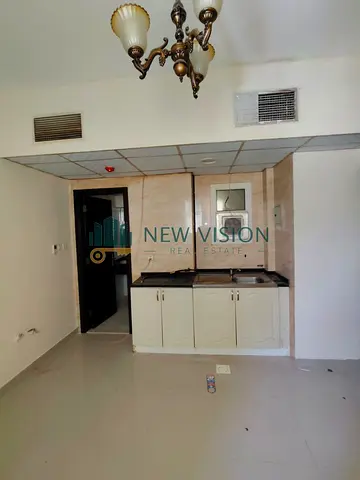 Apartment in Al Qulaya annual rent 14880 AED flexible 4 or 6 payments security cheque prime locatio