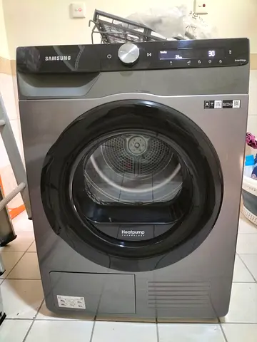 Samsung Dryer heat pump 9kg capacity wifi technology