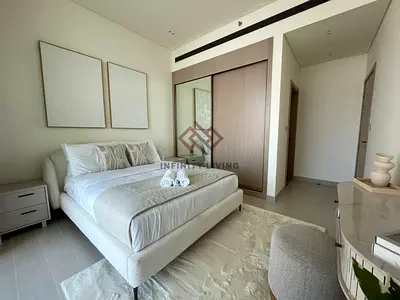 Distress Deal/Below the Market/ Furnished Apartment /Higher floor