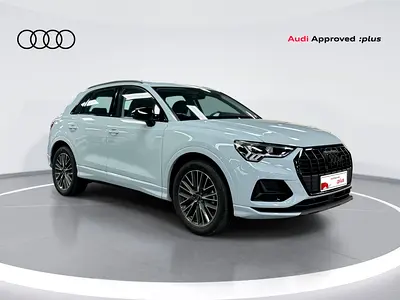 Q3 PROGRESS BLACK 35 TFSI | Warranty | Service