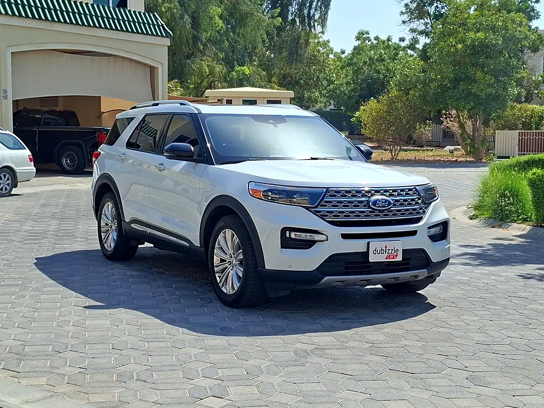 Ford Explorer 2021 — photo 1 of 17