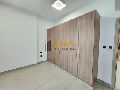 Lavish brand new 1bhk with 1 months free parking free near to Metro station