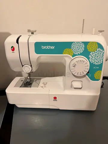 Brother Sewing Machine for Sale – Light Use – Excellent Condition