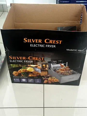 SilverCrest Electric Deep Fryer (6.5 L) - Used, Box Included