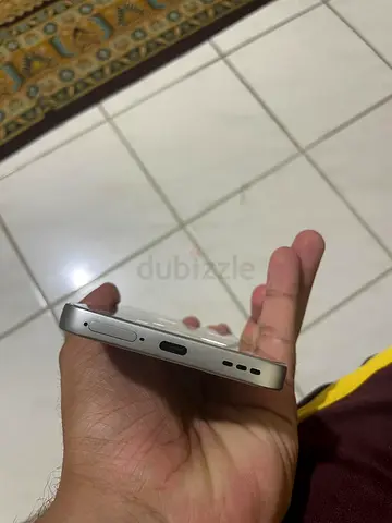 This is an OPPO phone, and I have only used it for 20 days. It is the OPPO A6s Pro.
