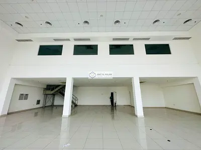 3 Phase /14,500 sqft Showroom for Rent industrial Area 18,sharjah