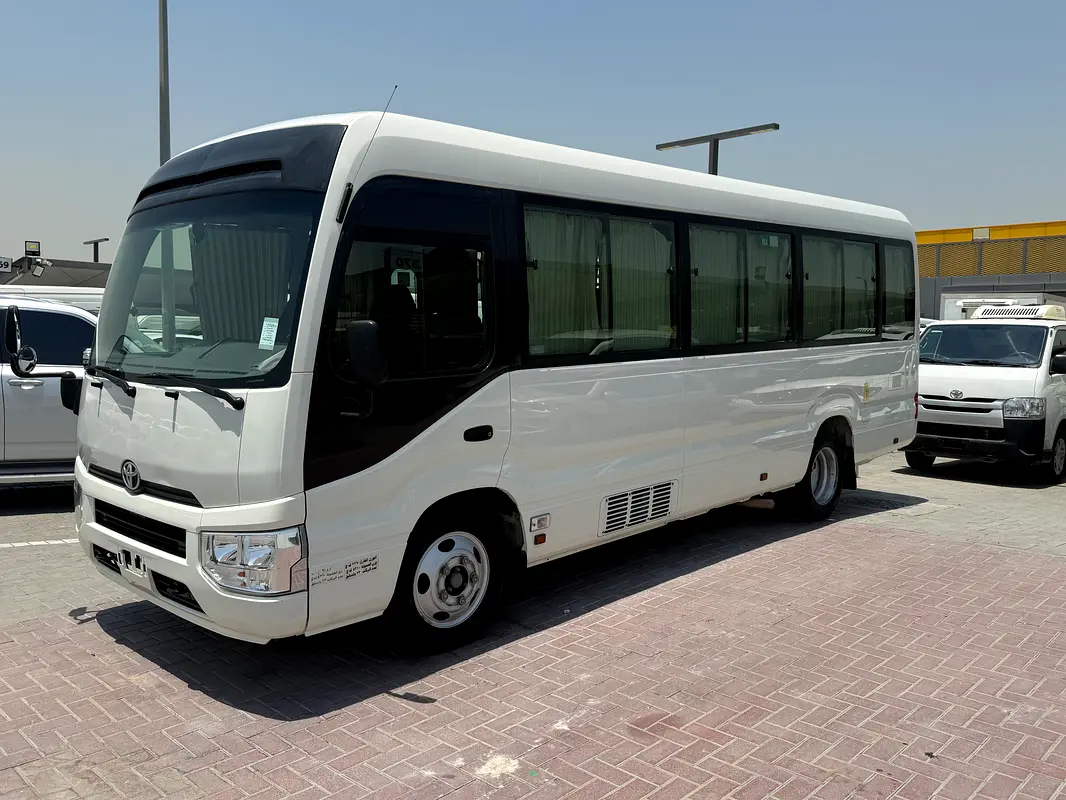 Toyota Coaster 2021 — photo 1 of 8