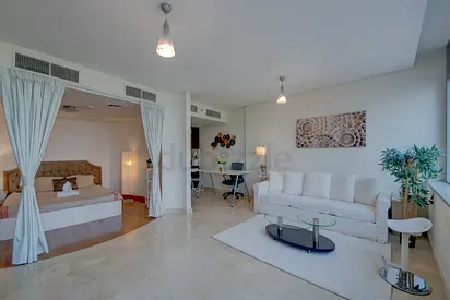 Studio Apartment for daily and Weekly rents in Sky garden, DIFC