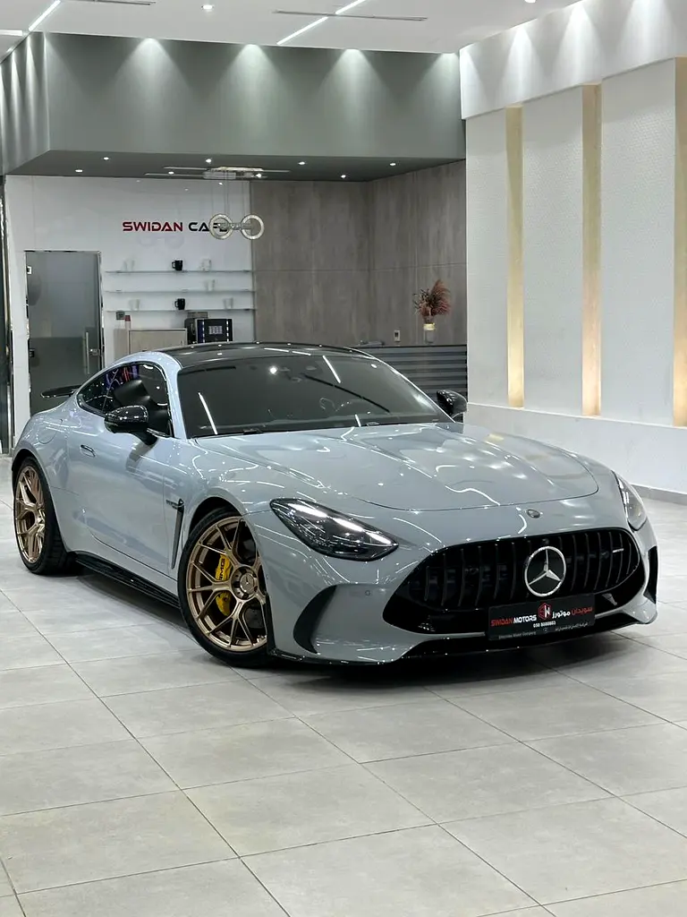 Mercedes-Benz AMG 2026 — photo 1 of 20