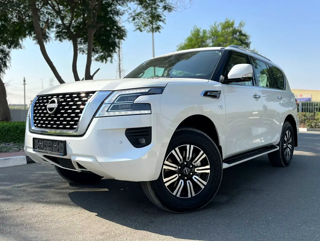 Nissan Patrol 2024 — photo 1 of 14