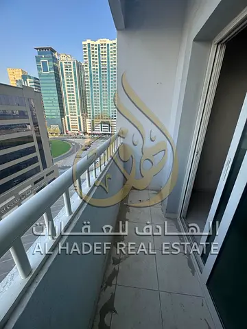شقة غرفتين وصالة للإيجار في الخان – الشارقة | كاميرات مراقبة + صيانة مجانية + باركن متوفر  الموقع: الخان – الشارقة، موقع حيوي وقريب من جميع الخدمات