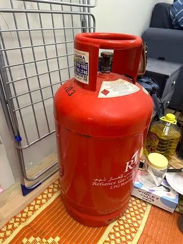 Used Reliance Gas LPG Cylinder (Red) - Good Condition