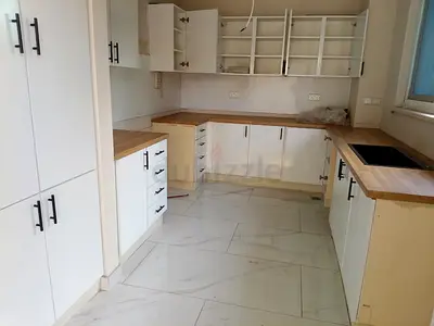 Kitchen cabinets making