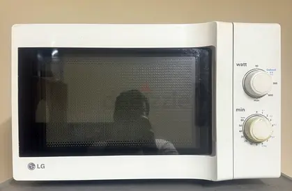 LG Countertop Microwave Oven - Manual Dial, Good Working Condition
